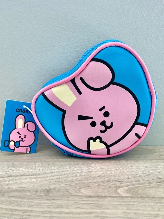 BTS BT21 Mini Heart Shaped Accessories/Makeup Bag - COOKY (Jungkook) - Picture 1 of 4